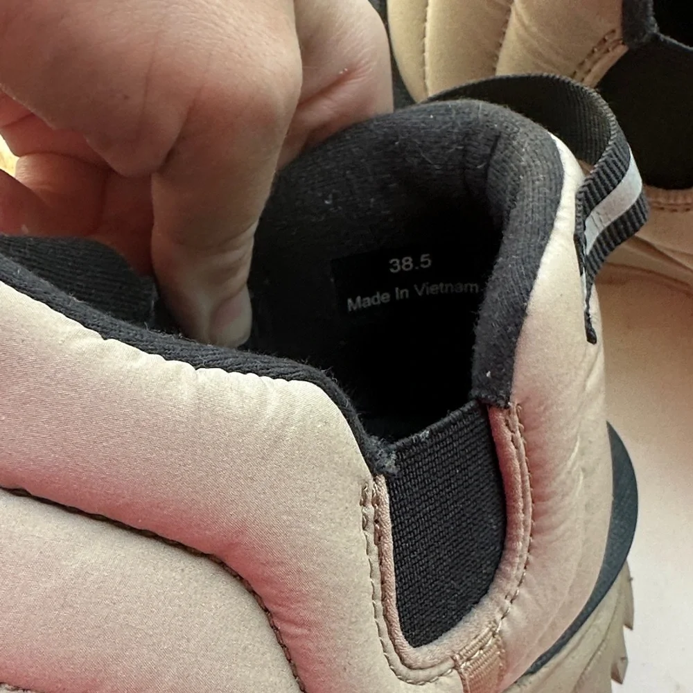 Moncler Cream Quilted Slip-On Shoes - Picture 5 of 5